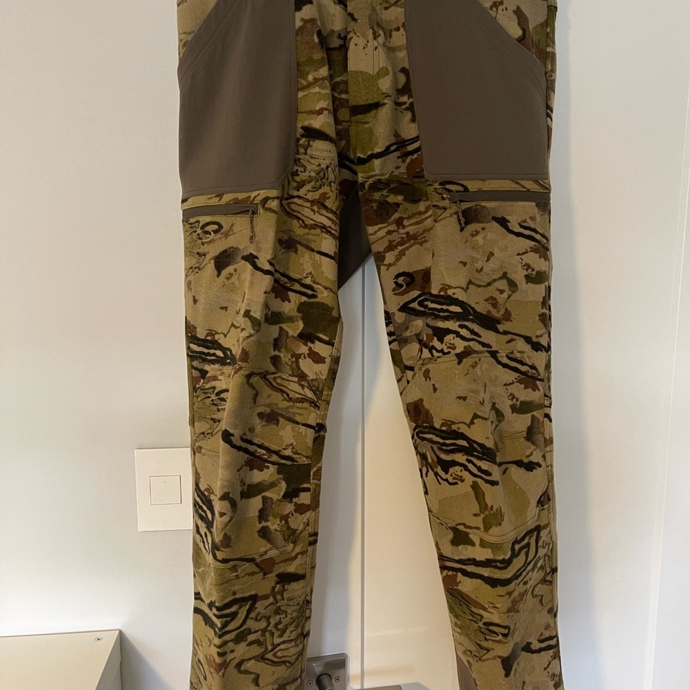 UnderArmour hunting pants